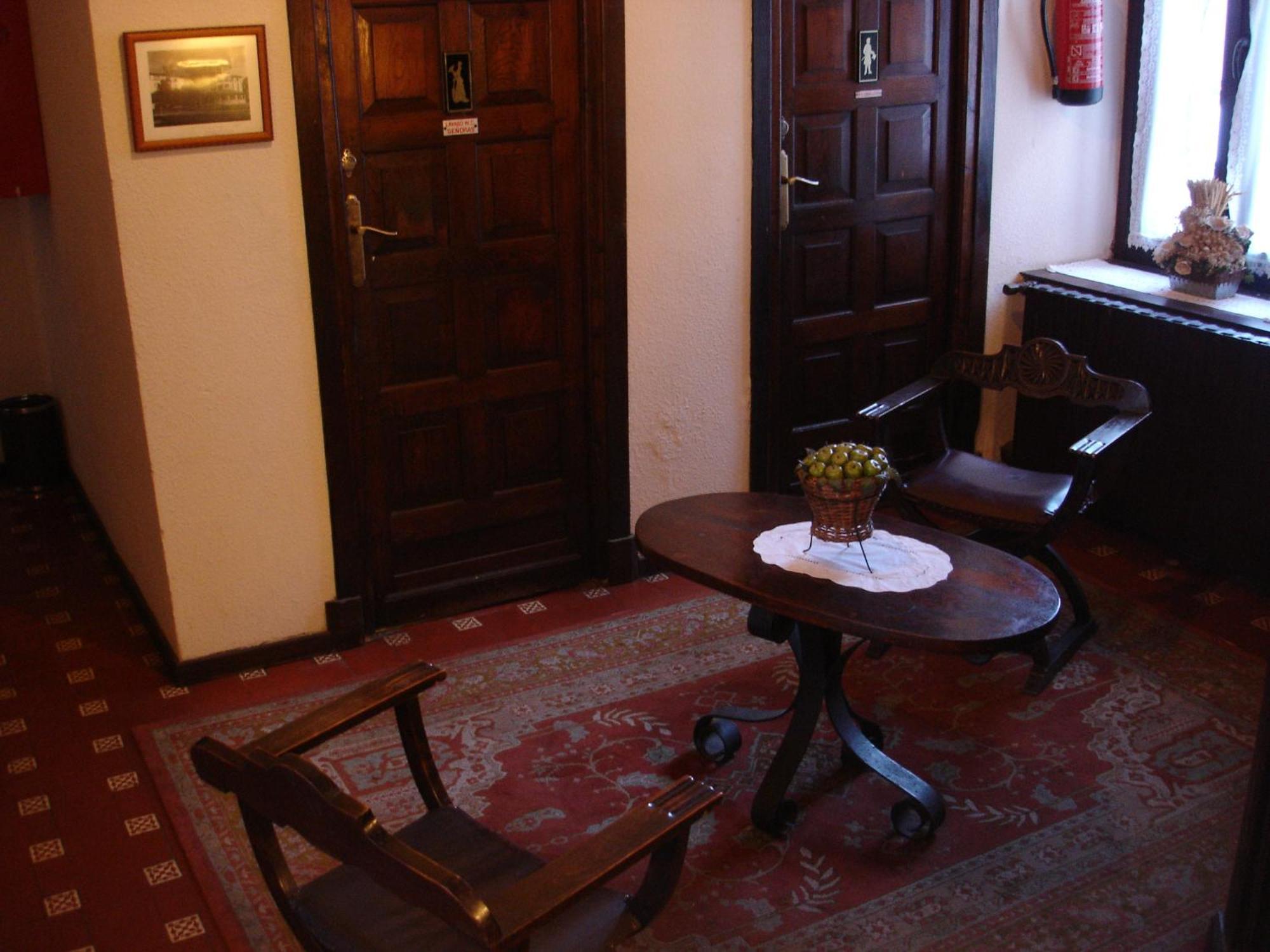 Hostal Ayestaran II Lekunberri Exterior foto