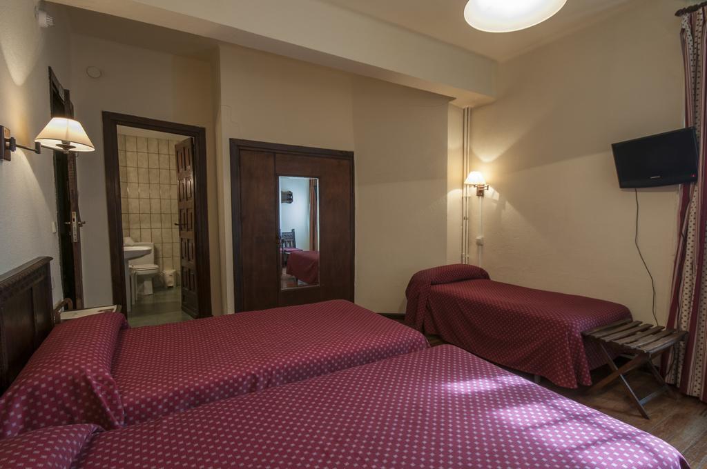 Hostal Ayestaran II Lekunberri Exterior foto