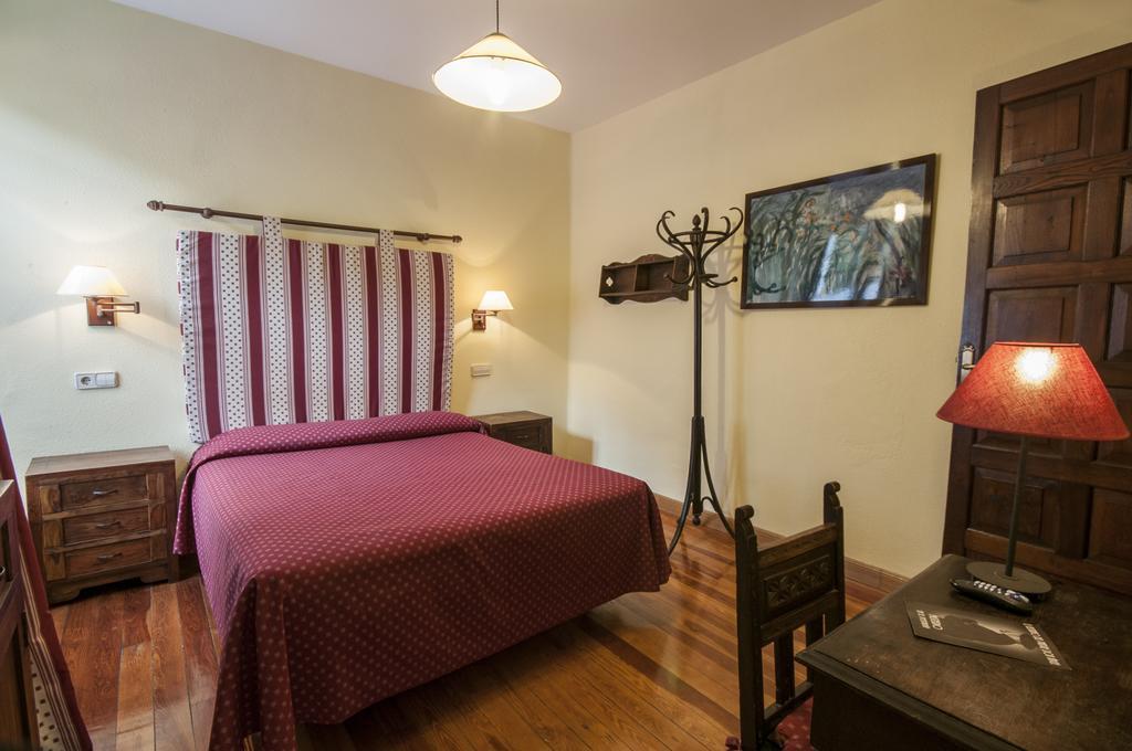 Hostal Ayestaran II Lekunberri Exterior foto