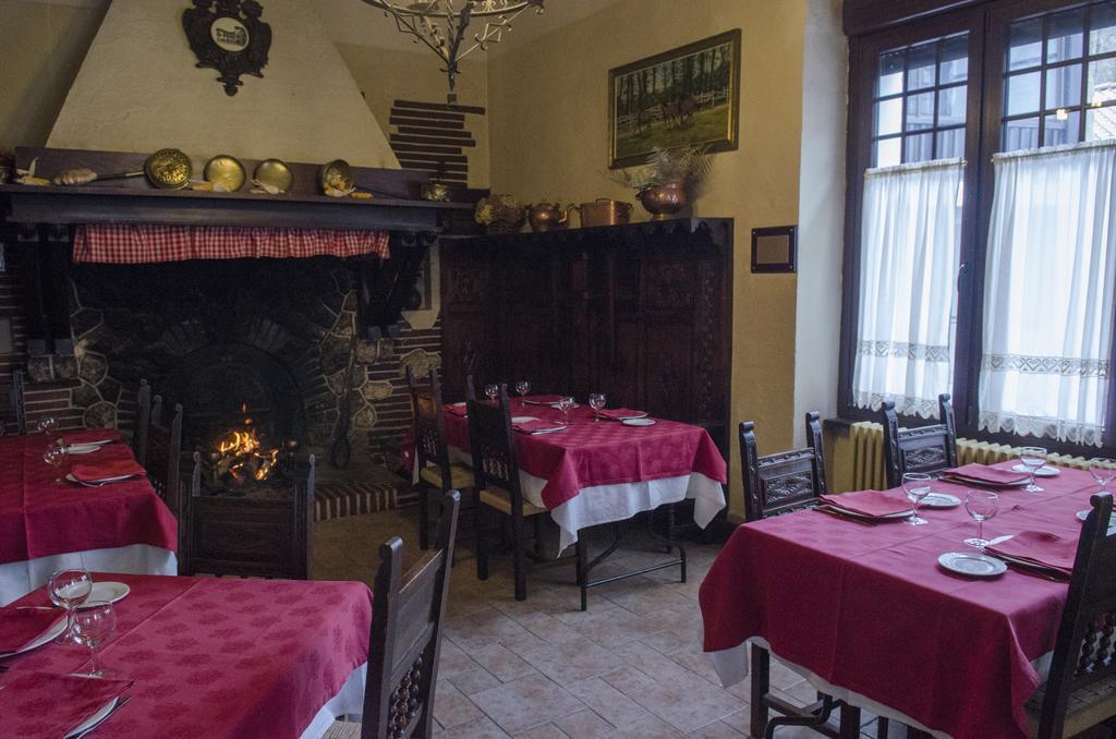 Hostal Ayestaran II Lekunberri Exterior foto